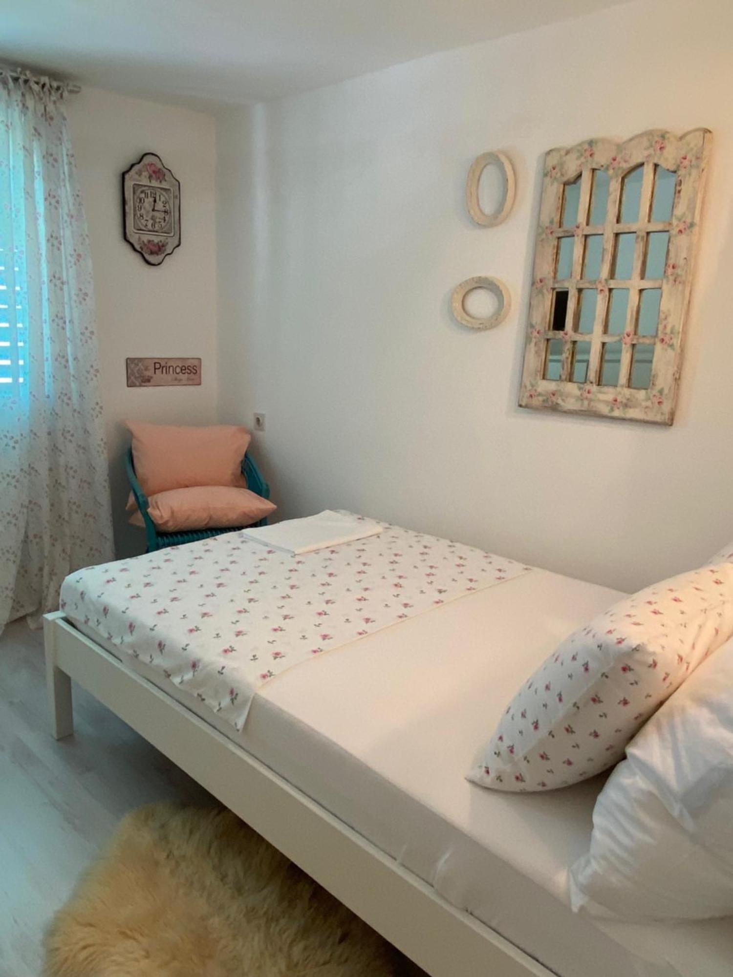 Petite House Villa Starigrad Paklenica Ngoại thất bức ảnh